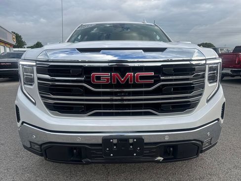 Used 2023 GMC Sierra 1500 SLT w/ SLT Premium Plus Package AWD/4WD image 10