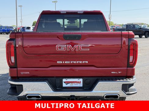 Used 2023 GMC Sierra 1500 SLT w/ SLT Premium Package AWD/4WD image 4