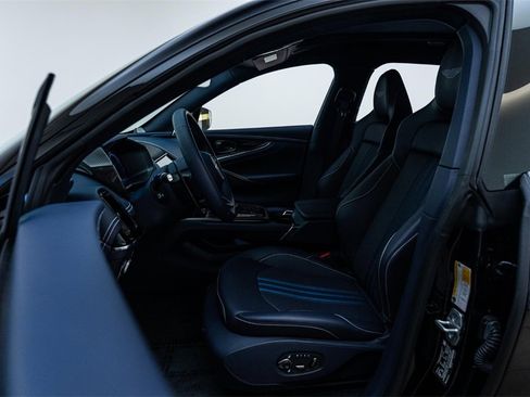 Used 2025 Aston Martin DBX 707 image 21