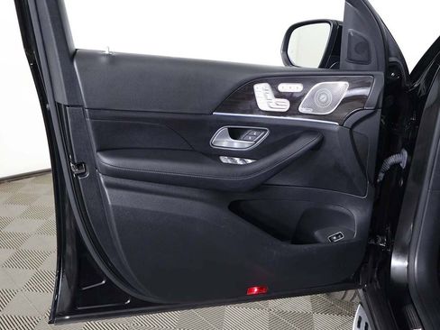 Used 2023 Mercedes-Benz GLS 450 4MATIC w/ AMG Line Exterior image 27