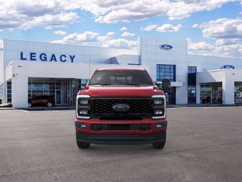 New 2026 Ford F250 Lariat w/ Black Appearance Package AWD/4WD image 6