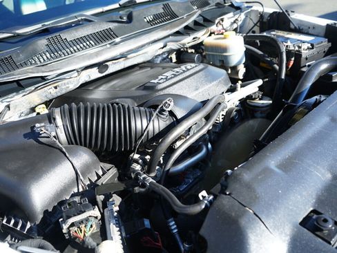 Used 2014 RAM 2500 Laramie w/ Protection Group image 9