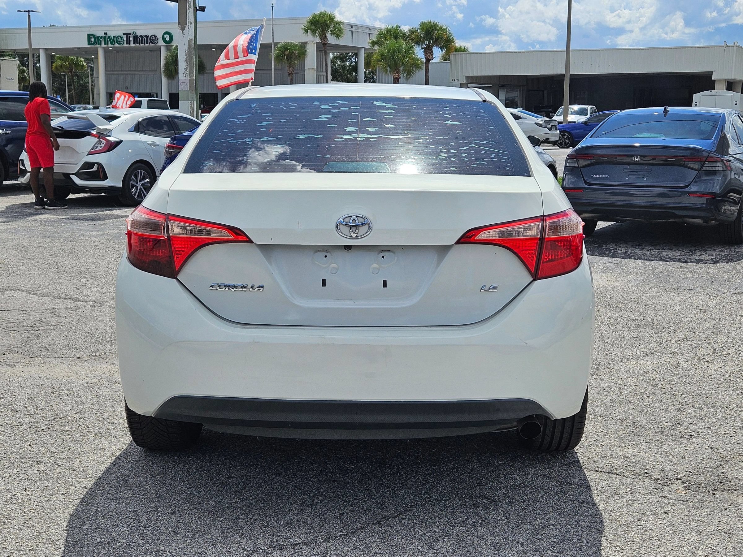 Used 2017 Toyota Corolla LE FWD image 6
