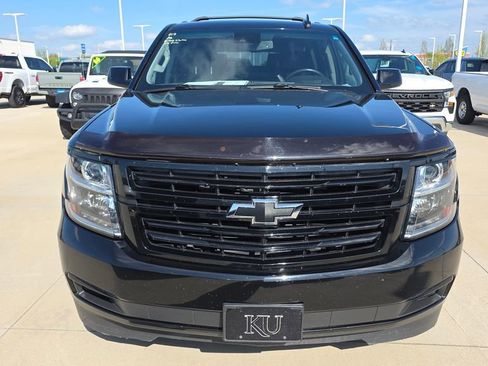 Used 2018 Chevrolet Suburban LT w/ RST Edition image 10