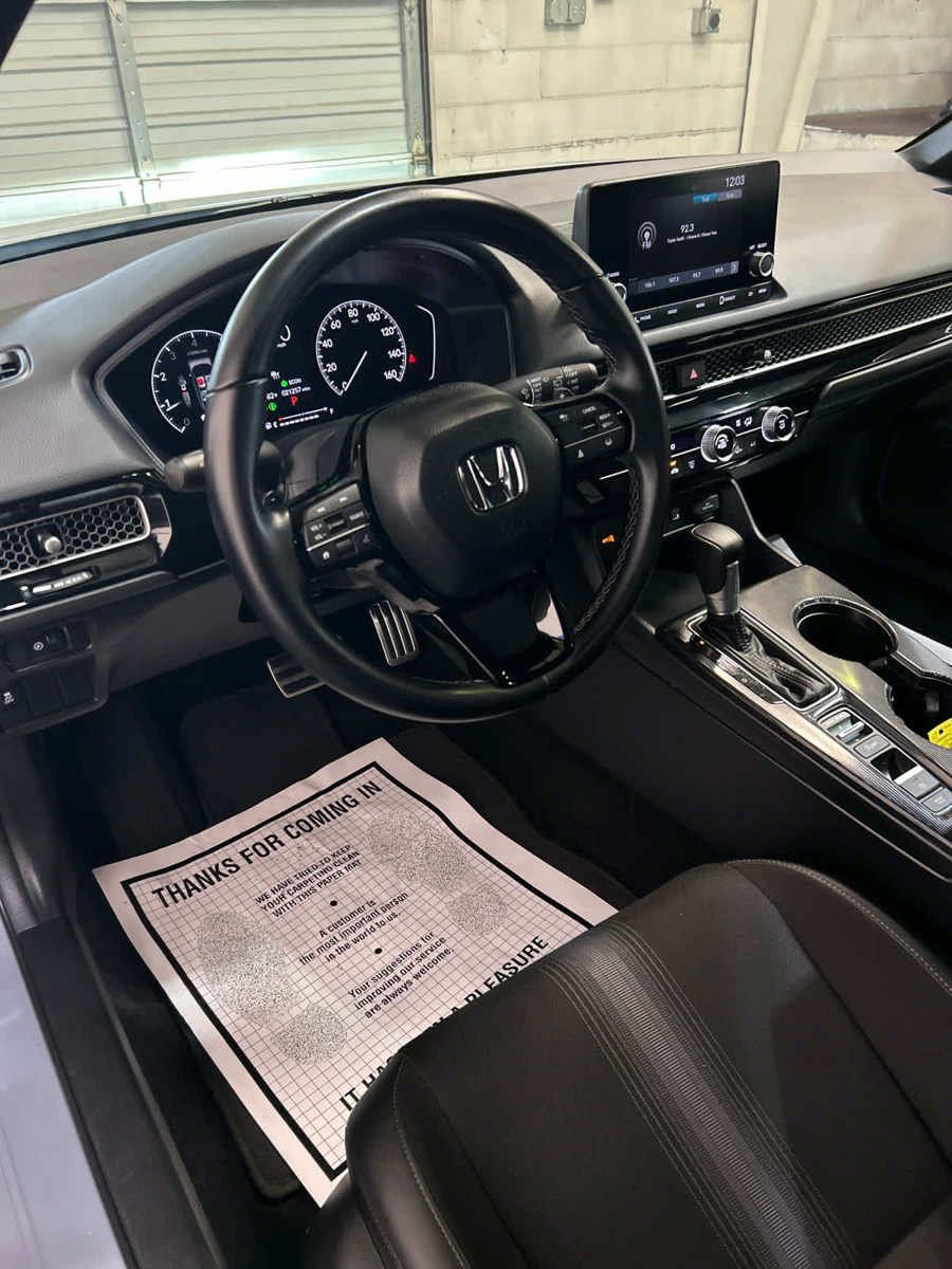 Used 2025 Honda Civic Sport image 9
