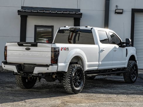 Used 2020 Ford F350 Lariat w/ Lariat Value Package AWD/4WD image 6