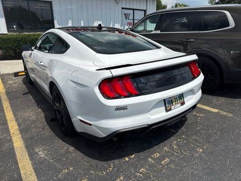 Used 2021 Ford Mustang GT Premium w/ Black Accent Package RWD image 4