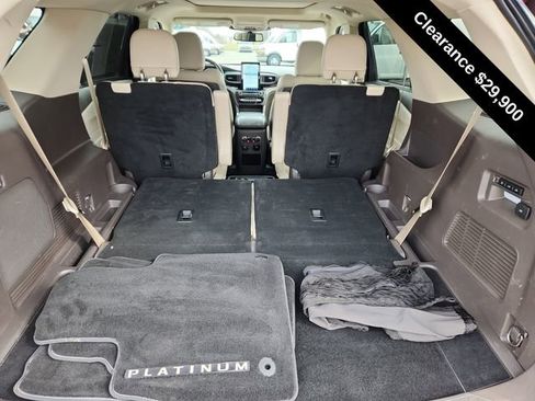 Used 2020 Ford Explorer Platinum w/ Premium Technology Package image 34
