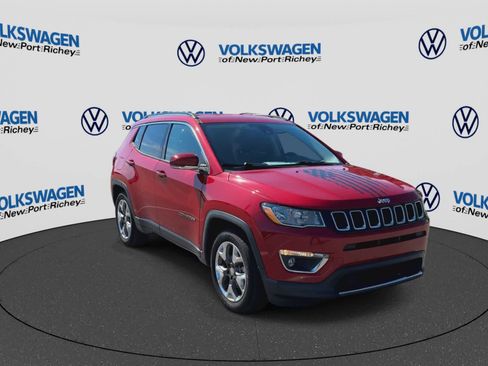 Used 2021 Jeep Compass Limited FWD image 2