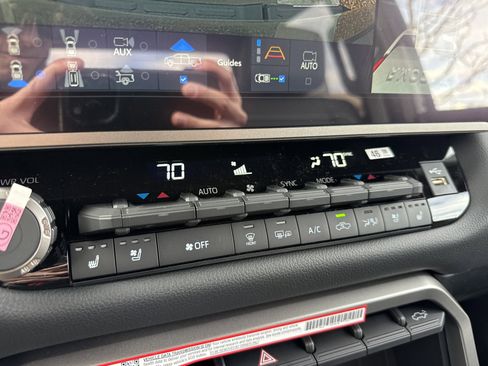 New 2026 Toyota Tundra Limited image 27