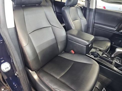 Used 2020 Toyota 4Runner TRD Off-Road Premium w/ Moonroof Package AWD/4WD image 35