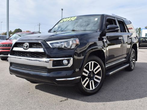 Used 2017 Toyota 4Runner Limited image 5