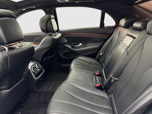 Used 2015 Mercedes-Benz S 550 Sedan image 38