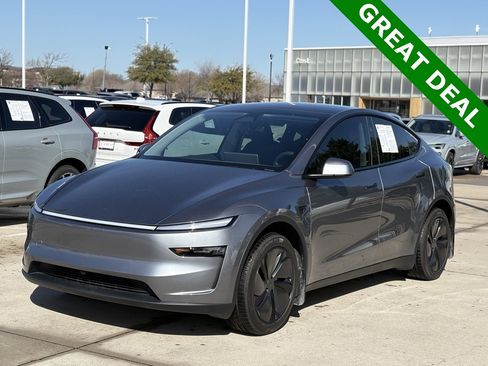 Used 2026 Tesla Model Y Long Range image 3