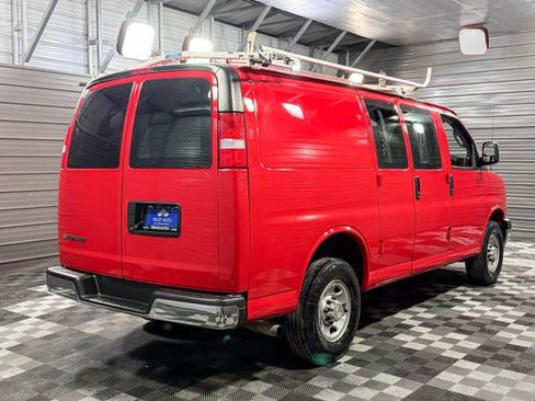 Used 2022 Chevrolet Express 2500 w/ Driver Convenience Package image 5