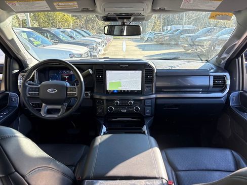 Used 2025 Ford F250 Lariat w/ Tremor Off-Road Package image 7