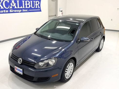 Used 2013 Volkswagen Golf 4-Door FWD image 40