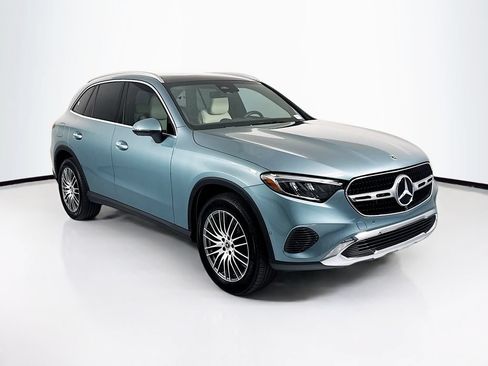 Certified 2026 Mercedes-Benz GLC 300 image 3