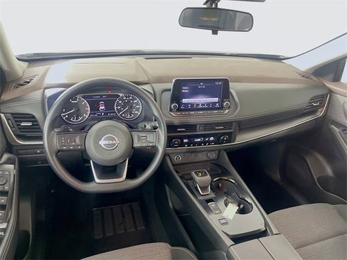 Used 2023 Nissan Rogue SV image 22