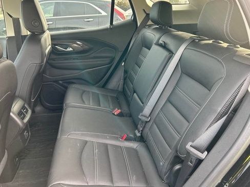 Used 2022 GMC Terrain Denali image 9