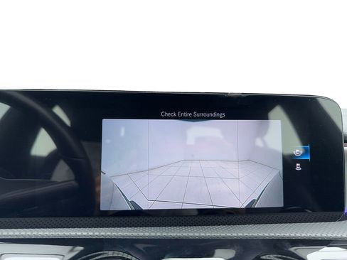 Used 2023 Mercedes-Benz CLA 250 image 33