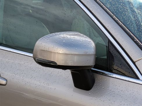 Certified 2023 Volvo XC60 B5 Ultimate w/ Protection Package Premier image 12