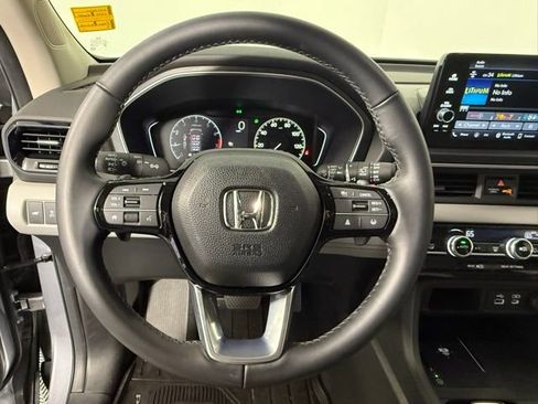 Used 2025 Honda Pilot EX-L image 15