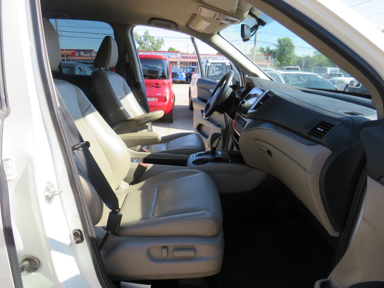 Used 2018 Honda Ridgeline RTL-T image 15