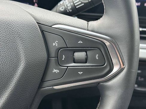 Certified 2024 Chevrolet Trax LT w/ Driver Confidence Package FWD image 22