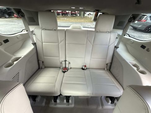 New 2026 Cadillac Escalade Platinum Luxury w/ LPO, Radiant Package AWD/4WD image 18