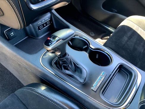 Used 2018 Dodge Durango SRT w/ SRT Interior Appearance Group AWD/4WD image 16