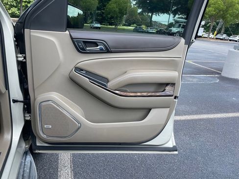 Used 2016 GMC Yukon SLT RWD image 29