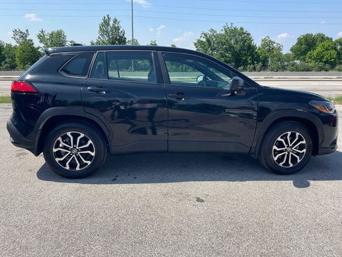Used 2025 Toyota Corolla Cross AWD Hybrid image 4