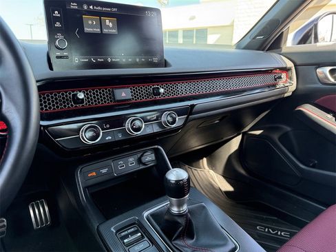 Used 2024 Honda Civic Si image 17