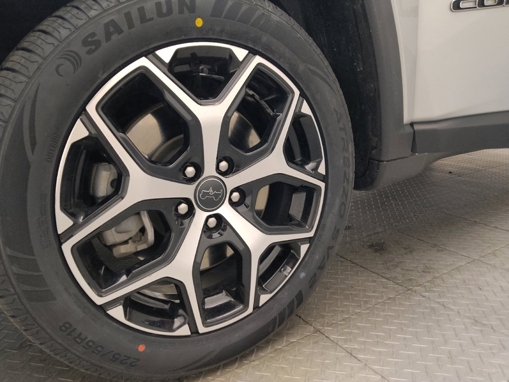 Used 2025 Jeep Compass Limited AWD/4WD image 31