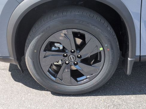 New 2026 Nissan Rogue SV image 9