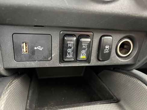 Used 2018 Mitsubishi Outlander Sport ES AWD/4WD image 26