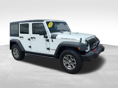 Used 2018 Jeep Wrangler Unlimited Rubicon w/ Connectivity Group AWD/4WD image 7
