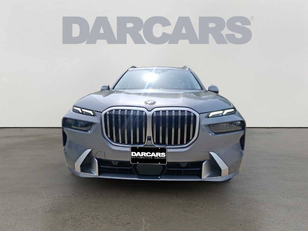 Used 2024 BMW X7 xDrive40i AWD/4WD image 2