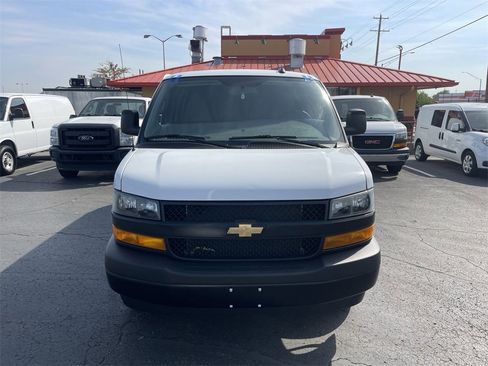 Used 2024 Chevrolet Express 2500 Work Van image 2