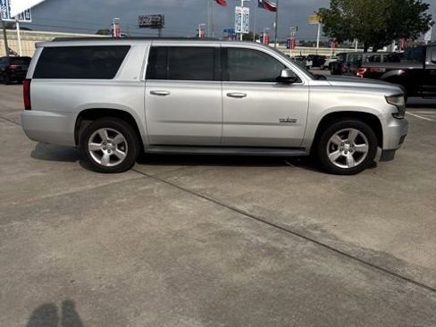 Used 2015 Chevrolet Suburban LT w/ Texas Edition RWD image 2