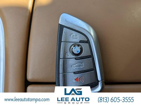 Used 2019 BMW 740i w/ Executive Package image 27