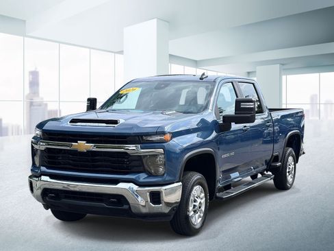 Used 2026 Chevrolet Silverado 2500 LT AWD/4WD image 1