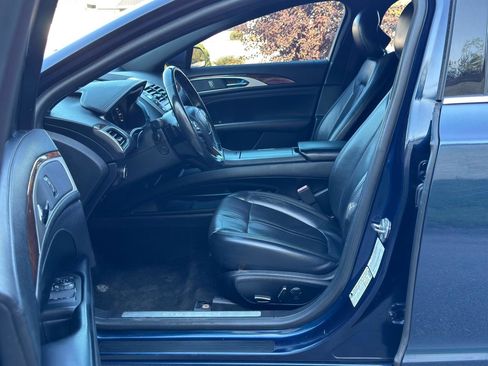 Used 2017 Lincoln MKZ Reserve w/ Climate Package FWD image 11