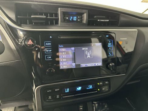 Used 2017 Toyota Corolla LE FWD image 21