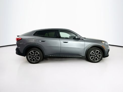 Used 2026 BMW X2 xDrive28i AWD/4WD image 10