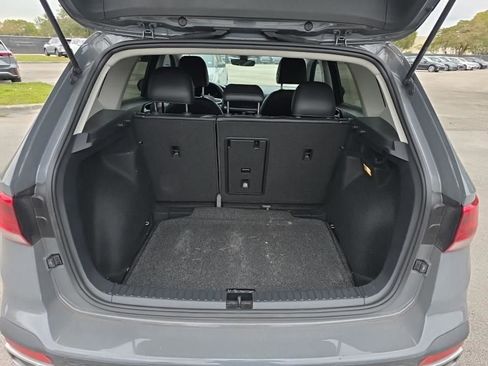 Used 2023 Volkswagen Taos SE image 15