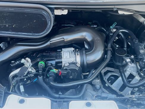 Used 2024 Ford Transit 250 Low Roof AWD image 25