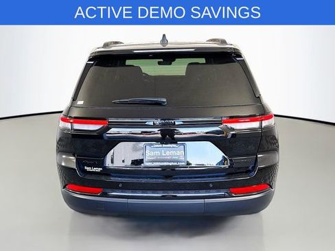 New 2025 Jeep Grand Cherokee Limited w/ Black Appearance Package AWD/4WD image 6