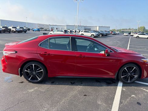 Used 2020 Toyota Camry XSE FWD image 10